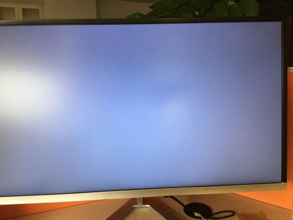 液晶屏什么原因豎線