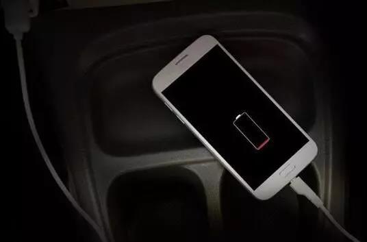 為何你的手機(jī)電池總是不夠用？