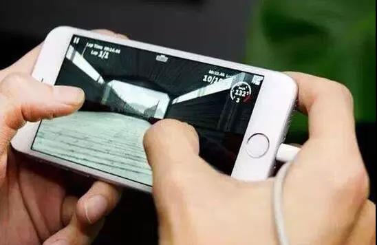 為何你的手機(jī)電池總是不夠用？